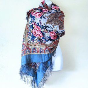 NWOT Square 100% highest quality silky wool / silk frinze floral wrap/shawl